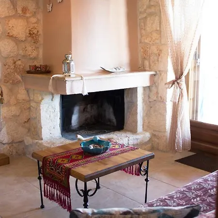 Helen's Stone House Siviri