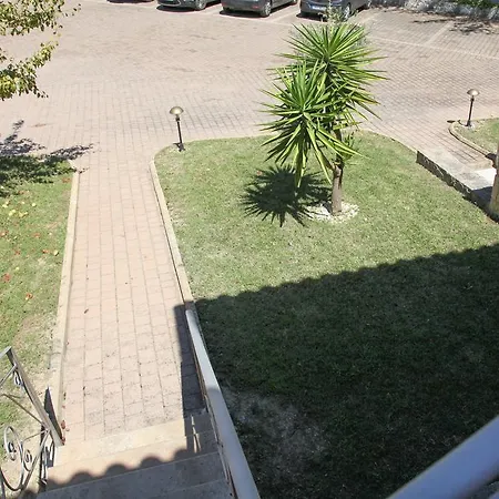 Apartment Helen's Stone House Siviri