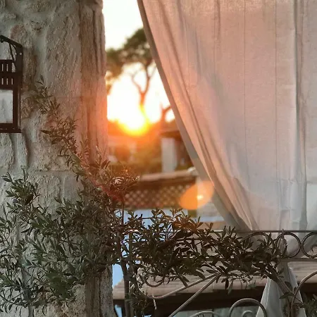 Helen's Stone House *