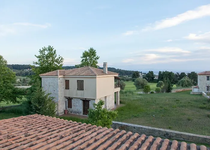 Helen's Stone House Apartment